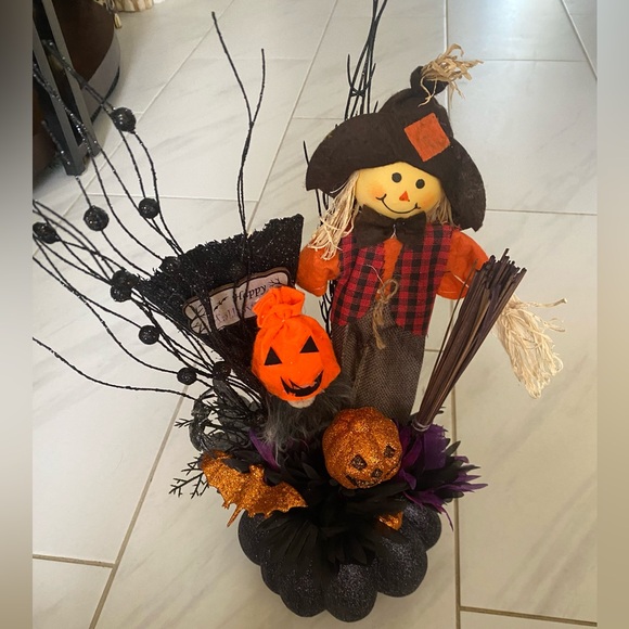 Homemade: Halloween Pumpkin Decoration - Picture 2 of 3